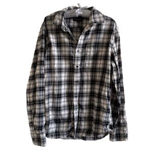 Banana Republic Men’s Button-Down Flannel Shirt